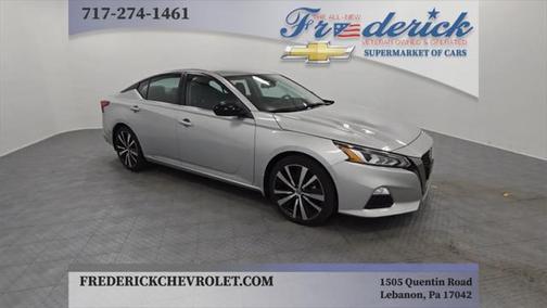 2022 Nissan Altima SR FWD