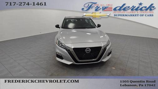 2022 Nissan Altima SR FWD