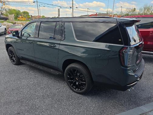 Cypress Gray 2026 Chevrolet Suburban RST