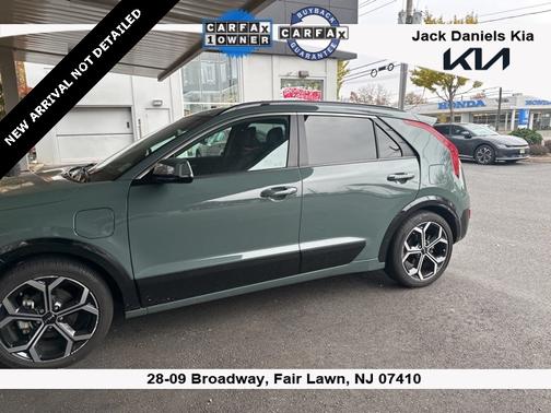 2023 Kia Niro Plug-In Hybrid SX