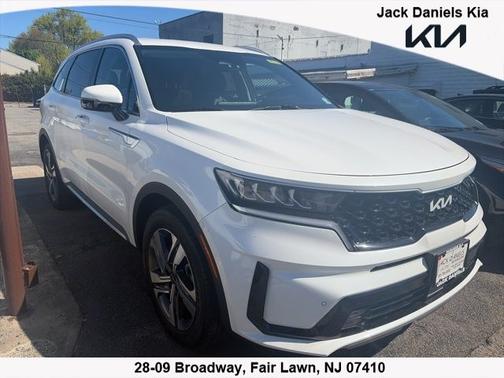 Snow White Pearl 2023 Kia Sorento Hybrid EX