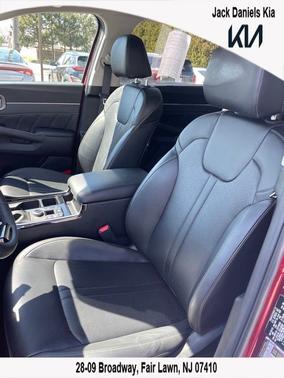 Passion Red Tintcoat 2023 Kia Sorento SX