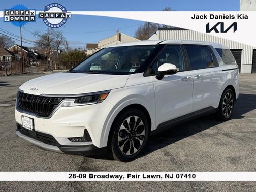 2023 Kia Carnival EX