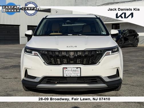 2023 Kia Carnival EX