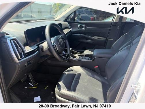 White Pearl 2025 Kia Sorento X-Line SX