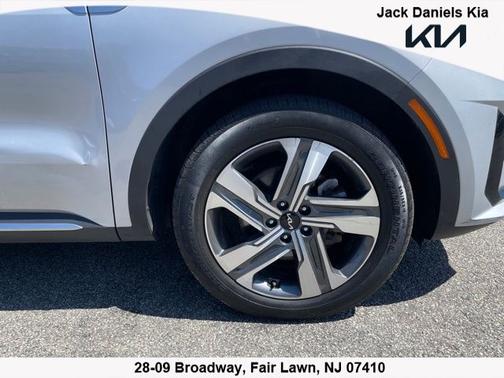 Silky Silver 2023 Kia Sorento Hybrid SX Prestige