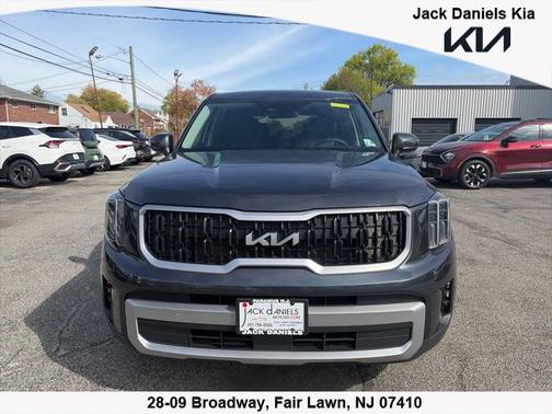 Gray 2023 Kia Telluride LX