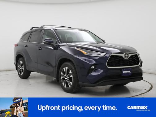 Blue 2023 Toyota Highlander XLE
