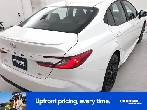 White 2025 Toyota Camry SE