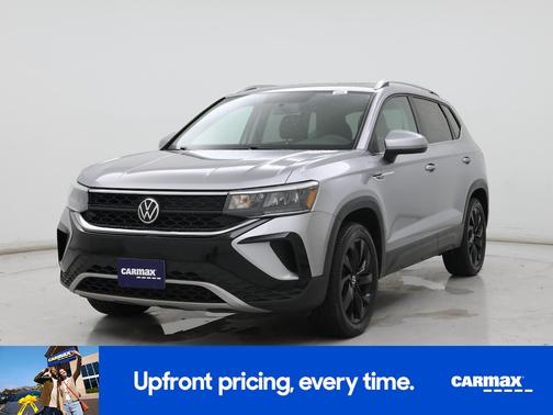 Silver 2022 Volkswagen Taos SE