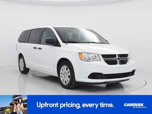 White 2019 Dodge Grand Caravan SE