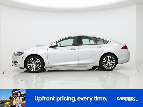 2020 Buick Regal Sportback Essence