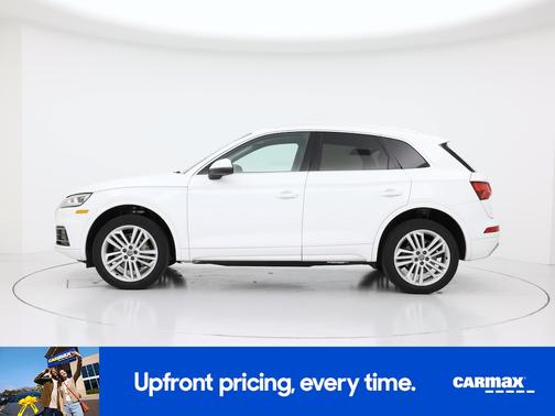 White 2020 Audi Q5 Premium Plus