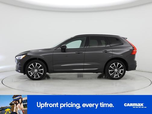2023 Volvo XC60 B5 Plus Dark Theme