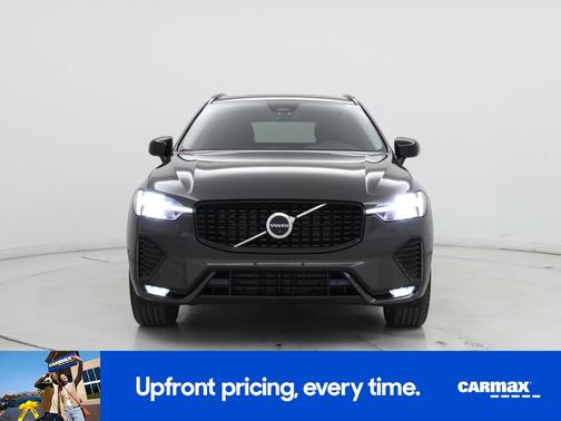 2023 Volvo XC60 B5 Plus Dark Theme