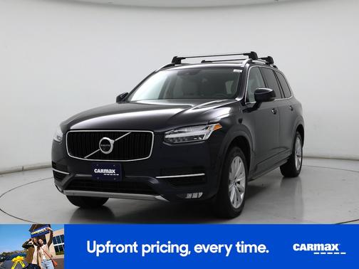 2016 Volvo XC90 T6 Momentum