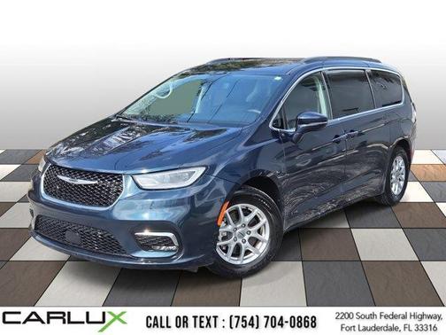 2022 Chrysler Pacifica Touring L