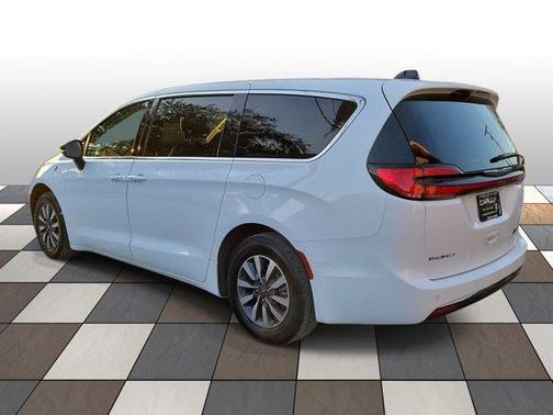 Bright White Clearcoat 2024 Chrysler Pacifica Hybrid Select