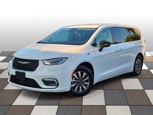 Bright White Clearcoat 2024 Chrysler Pacifica Hybrid Select FWD