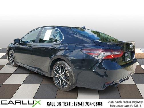 2024 Toyota Camry SE