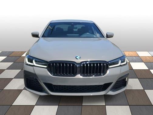 2022 BMW 530 i