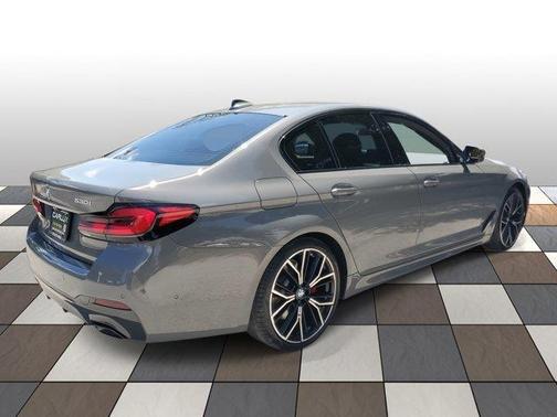 2022 BMW 530 i