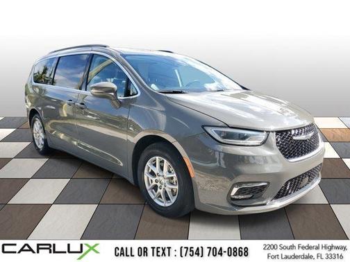 2022 Chrysler Pacifica Touring L