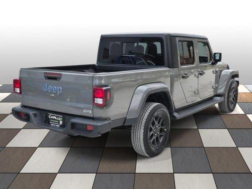 Granite Crystal Metallic Clearcoat 2023 Jeep Gladiator Overland 4x4 *Ltd Avail*