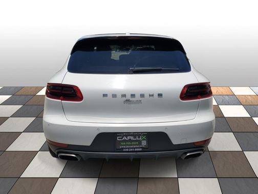 2018 Porsche Macan Base