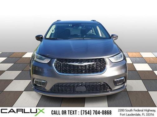 2022 Chrysler Pacifica Touring L