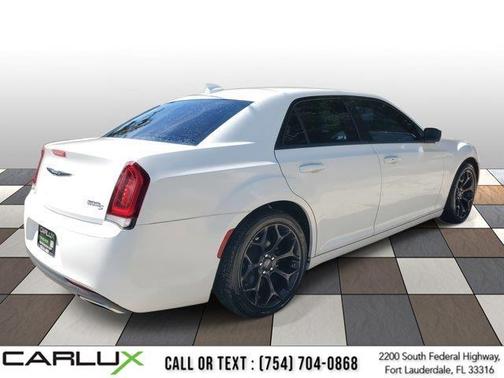 2019 Chrysler 300 S