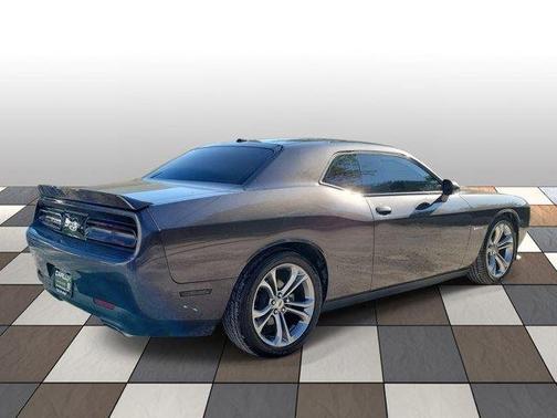 Granite Pearlcoat 2022 Dodge Challenger R/T RWD