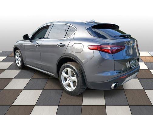 2019 Alfa Romeo Stelvio Base