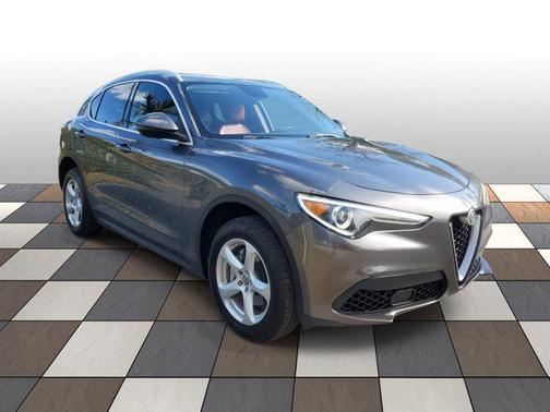 2019 Alfa Romeo Stelvio Base