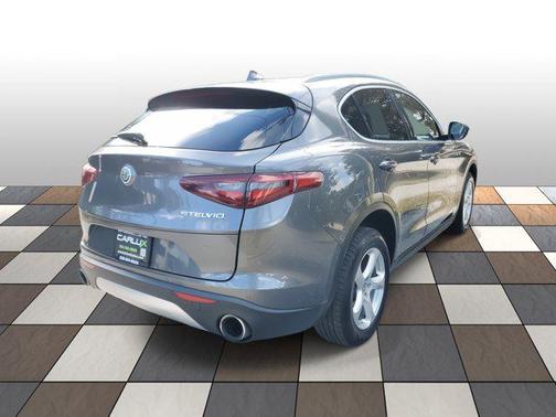 2019 Alfa Romeo Stelvio Base