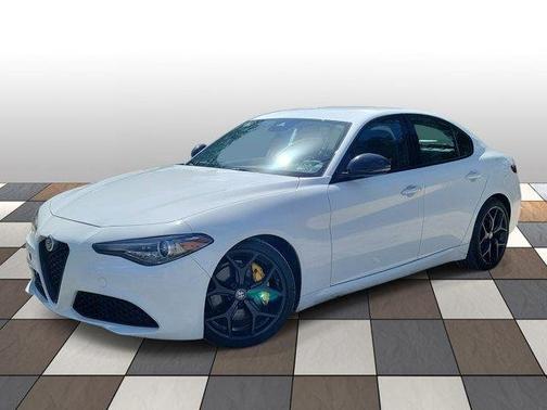 Alfa White 2020 Alfa Romeo Giulia RWD