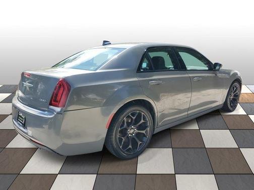 2019 Chrysler 300 S