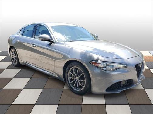 Stromboli Gray Metallic 2018 Alfa Romeo Giulia RWD