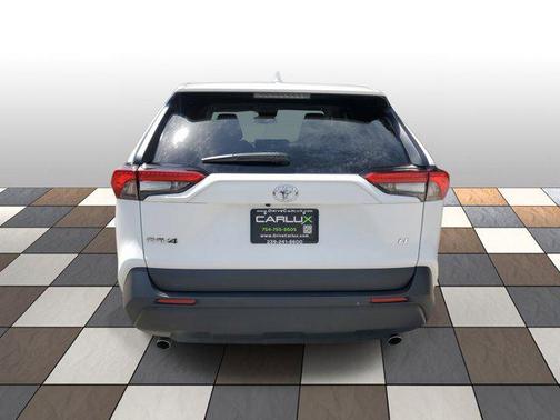 2022 Toyota RAV4 LE