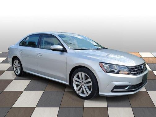 2019 Volkswagen Passat 2.0T Wolfsburg Edition