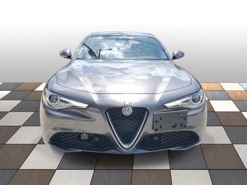 2021 Alfa Romeo Giulia Base