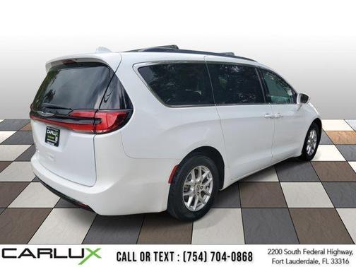 2022 Chrysler Pacifica Touring L