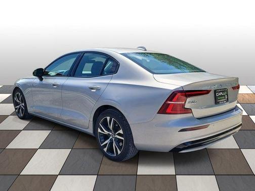 Silver Dawn Metallic 2024 Volvo S60 B5 Core Dark Theme