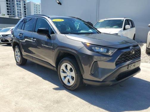 2021 Toyota RAV4 LE