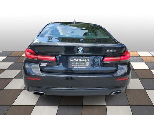 2022 BMW 530 i