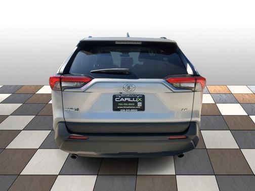 2019 Toyota RAV4 LE