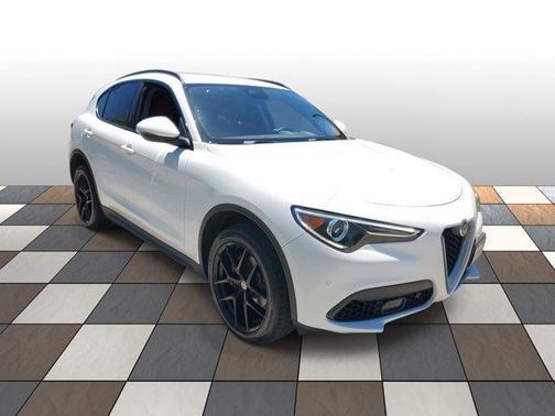 2019 Alfa Romeo Stelvio Sport