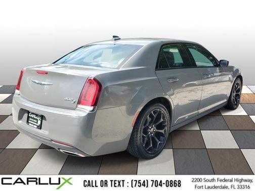 2019 Chrysler 300 S