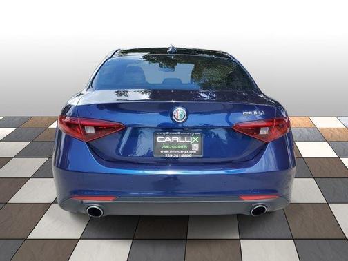 2017 Alfa Romeo Giulia Base