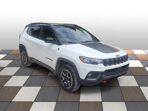 Bright White Clearcoat 2024 Jeep Compass Trailhawk 4x4